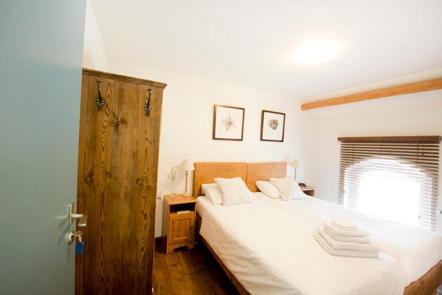 Bed & Breakfast Appeltern Exteriör bild