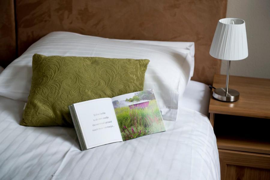 Bed & Breakfast Appeltern Exteriör bild